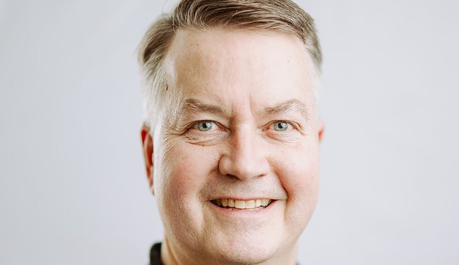Oofos President Steve Gallo Steps Down – Footwear News - Vimarsana News