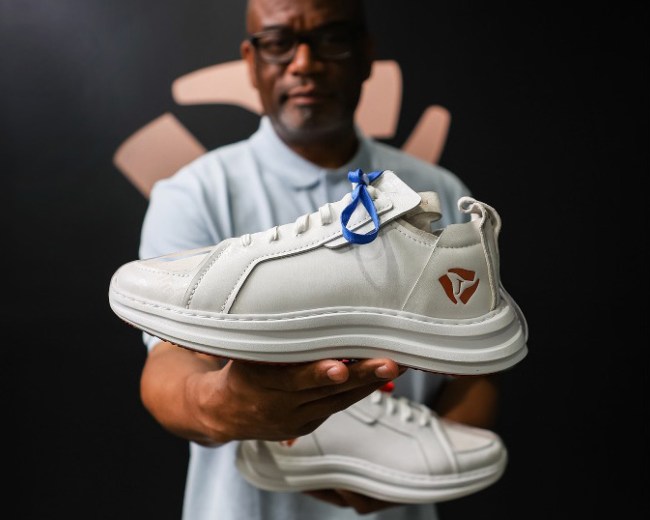 DSW and Pensole Reveal First Shoes From New Black-Owned Shoe Factory – Footwear News - Vimarsana News